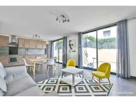 appartement 3 pièces 75 m²