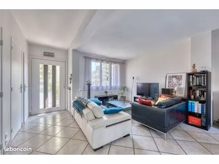 maison 6 pièces 119 m²