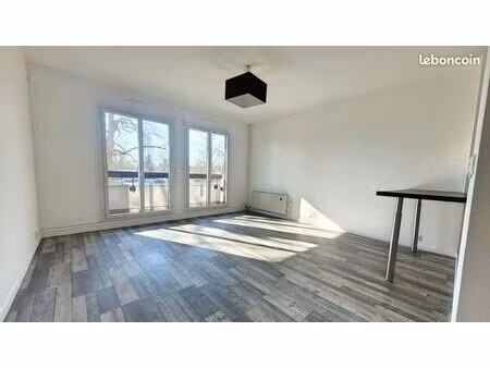 appartement 3 pièces 67 m²