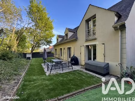 maison 7 pièces 241 m²