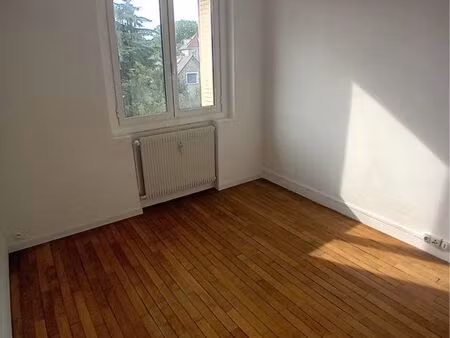 studio 20 m3 refait à neuf - proche rer juvisy