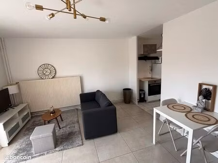 beau studio meublé évry courcouronnes