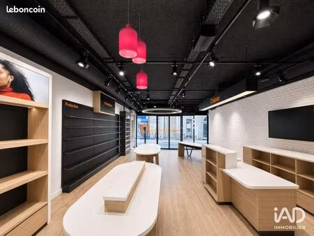 boutique 180 m² étampes