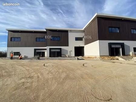 local bureaux 395 m²