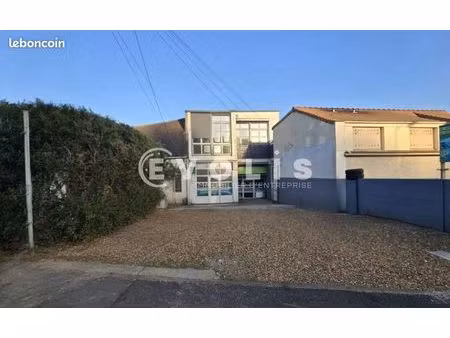 local d'activité 280 m²