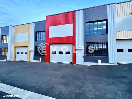 local d'activité 163 m²