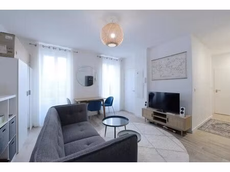 t2 rénové avec terrasse à marengo  toulouse