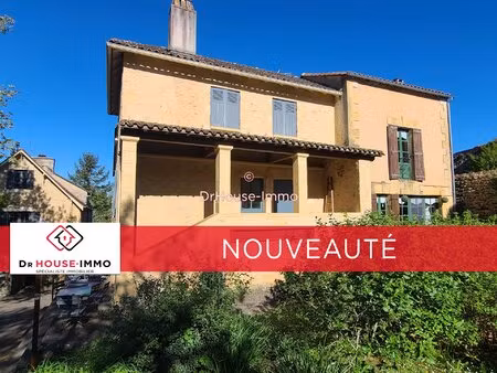 maison de village en pierre avec local commercial