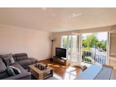 location appartement  10.98 m² t-1 à montigny-le-bretonneux  690 €