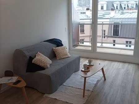 charmant studio meublé  avec terrasse – centre-ville de puteaux