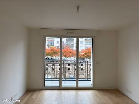 t2 avec parking terasses longchamps