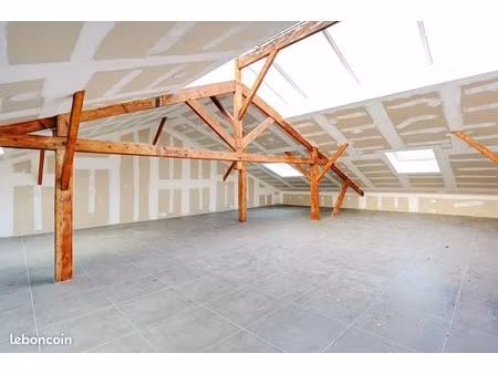 local bureaux 375 m²