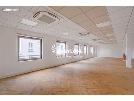 bureaux 102 m²