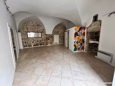 local commercial 44 m²