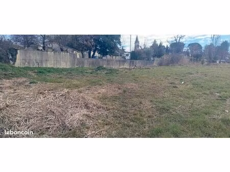 terrain 674 m² vagnas