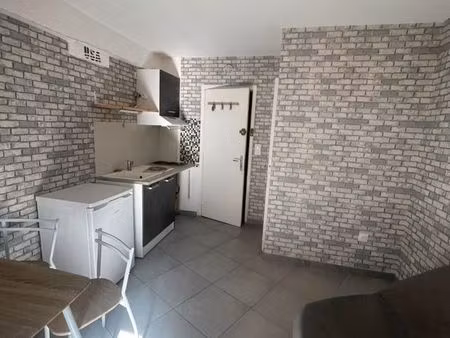 loue chambre meublée