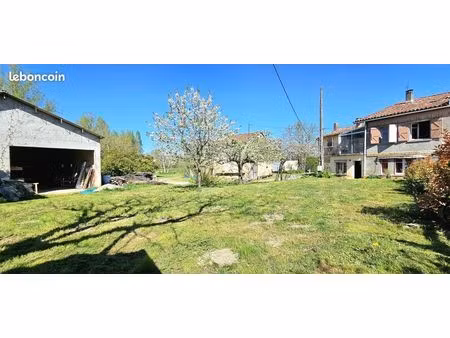 maison 10 pièces 223 m²