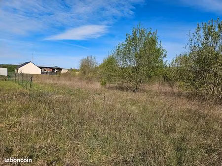 terrain 834 m² romilly sur seine