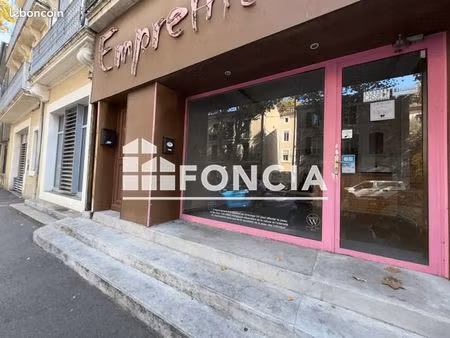 local commercial 54 m²