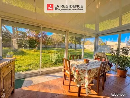 villa 7 pièces 216 m²
