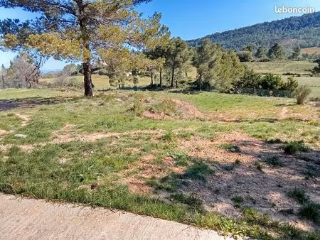 très grand terrain constructible