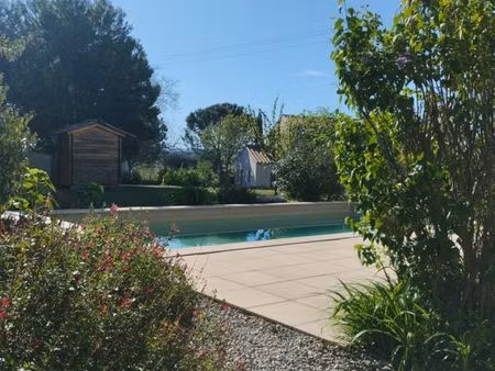 villa 4 chambres avec piscine