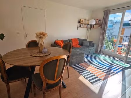 sous-location - appartement t2 avec balcon