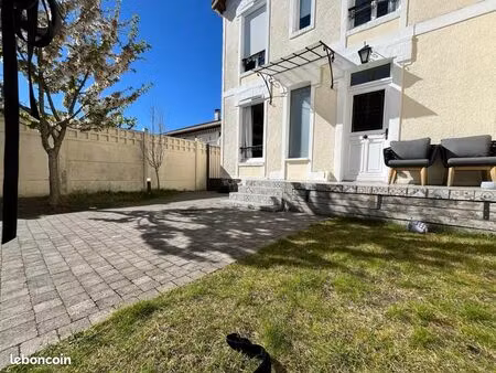 maison 5 pièces 120 m²