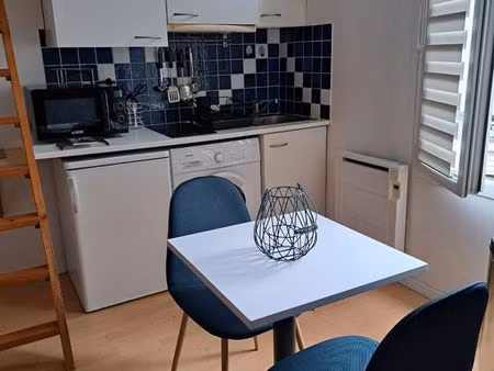 studio meublé avec mezzanine