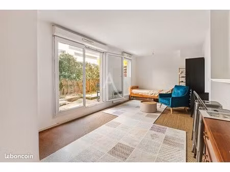 studio 1 pièce 37 m²