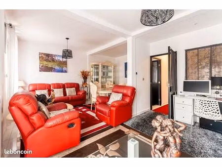 maison 6 pièces 148 m²