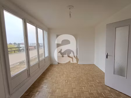 à louer – a soissons - charmant t2 au calme  cadre verdoyant