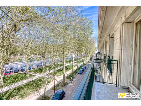 versailles centre avenue de paris appartement 4 pièces 83 m² situé au 3ème étage avec asce