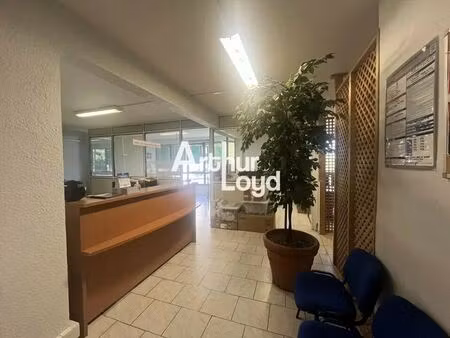 location bureaux 117 m²