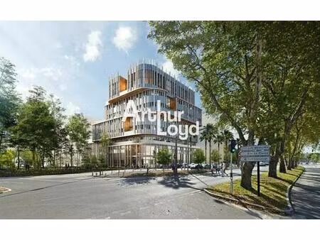 location bureaux 96 m² à 4 011 m²