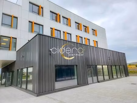 location commerce clermont ferrand 63000 283m²