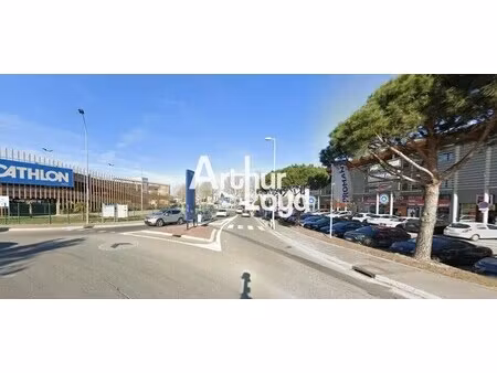 location commerce 290 m²