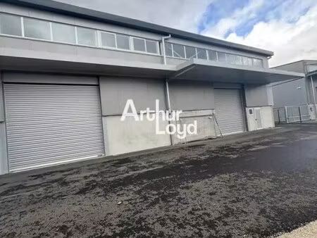 location local d'activités 459 m²