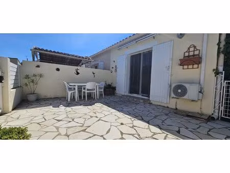 aigues mortes - maison mitoyenne - 33.62 m²