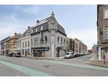 handelspand met woonst te koop in centrum menen