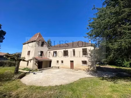 vente maison 12 pièces 240 m² à puy-l'evêque (46700)  169 600 €