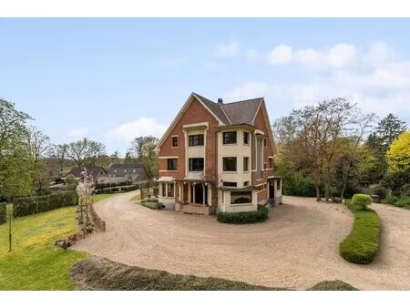 villa zwart goud: iconisch leven in historische grandeur