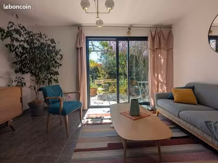 aix-en-provence (granettes) – t3 en duplex avec jardin privatif