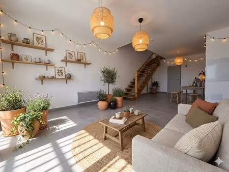 duplex lumineux 2 chambres | terrasse | 2 parkings