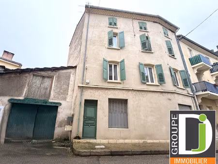 a la voulte sur rhone  immeuble avec 4 appartements