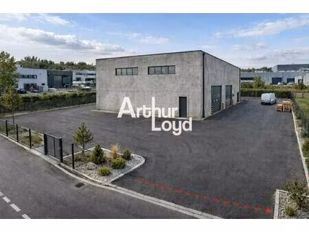 vente local d'activités 400 m²