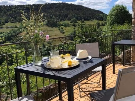 cévennes – grande maison en pierre avec vue panoramique