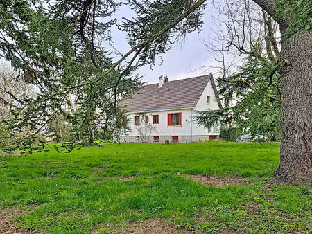 maison proche gare 130 m2 terrain 4800m²