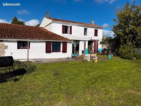 maison rénovée + terrain à bâtir indépendant – rare