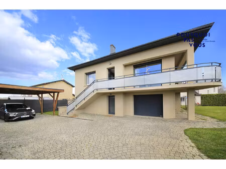 maison rénovée et son jardin piscinable en plein coeur de mion